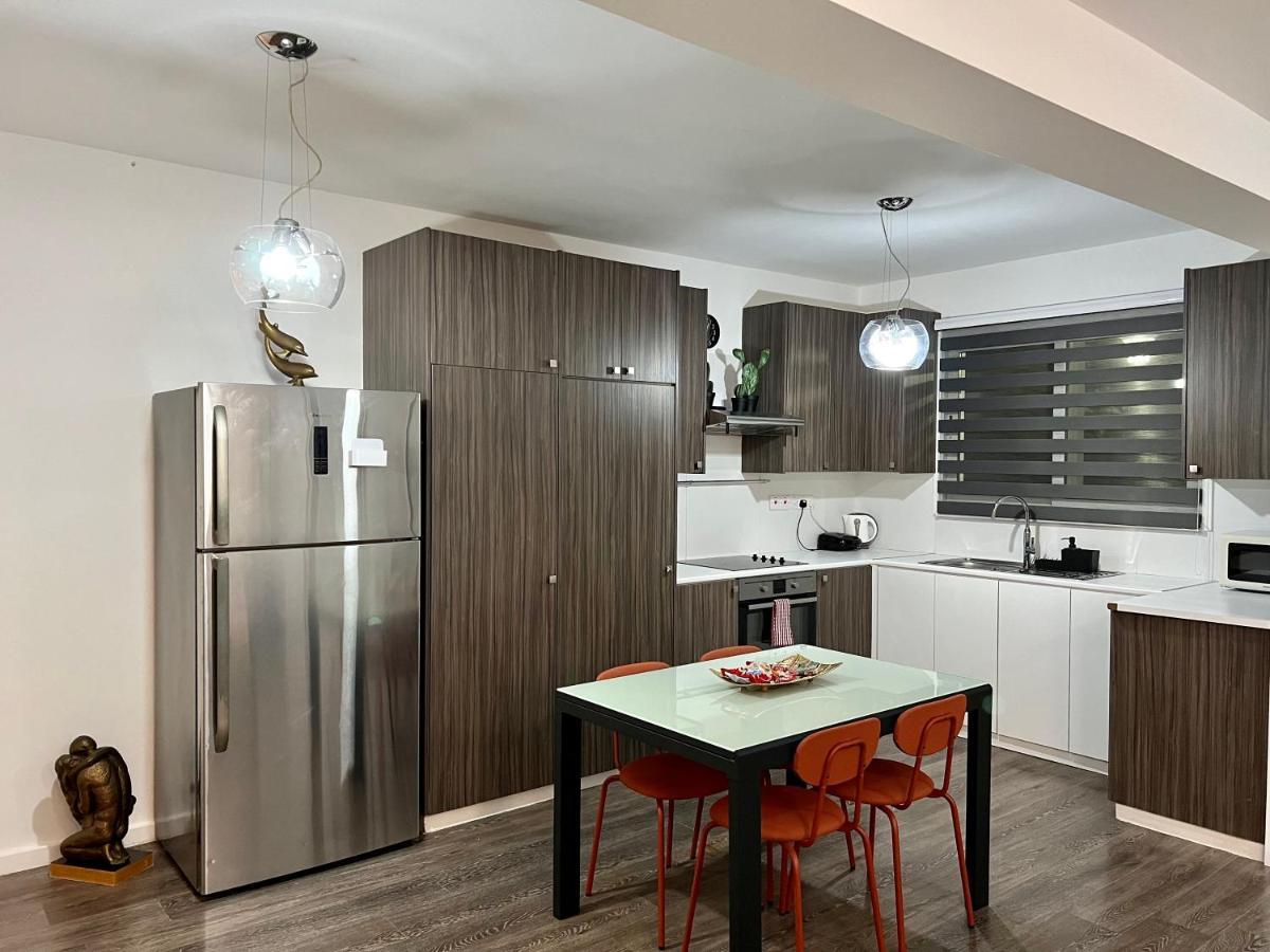 Fat Cow Apartments ลาร์นาคา ภายนอก รูปภาพ