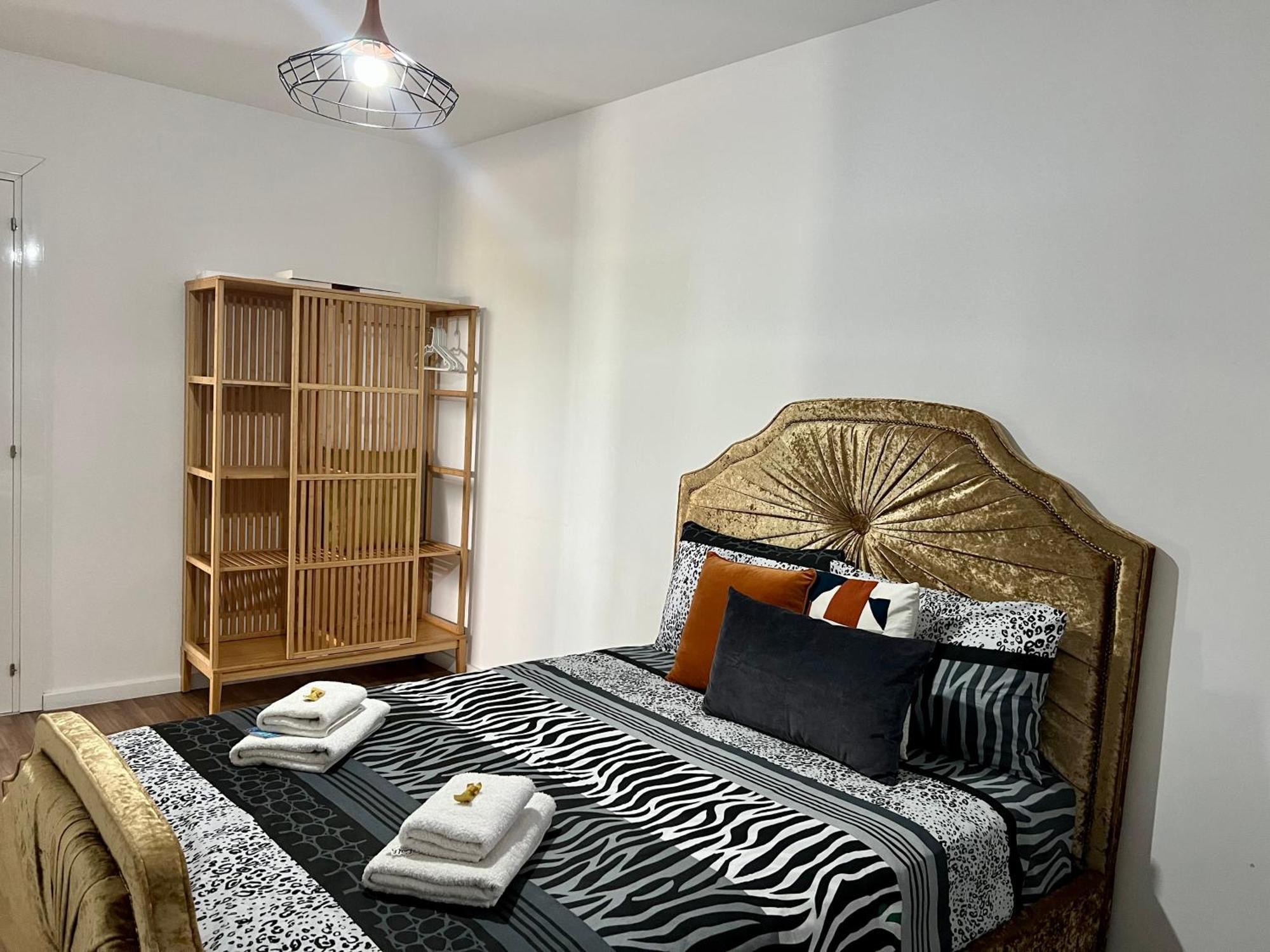 Fat Cow Apartments ลาร์นาคา ภายนอก รูปภาพ