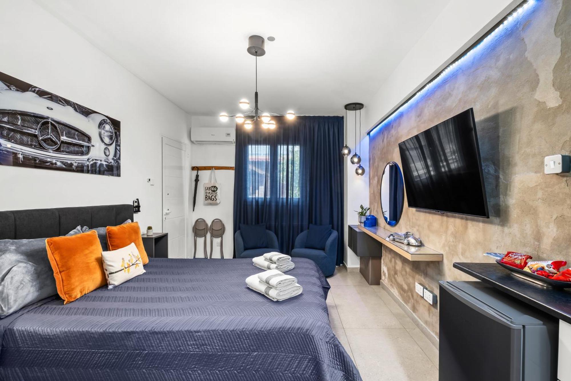Fat Cow Apartments ลาร์นาคา ภายนอก รูปภาพ