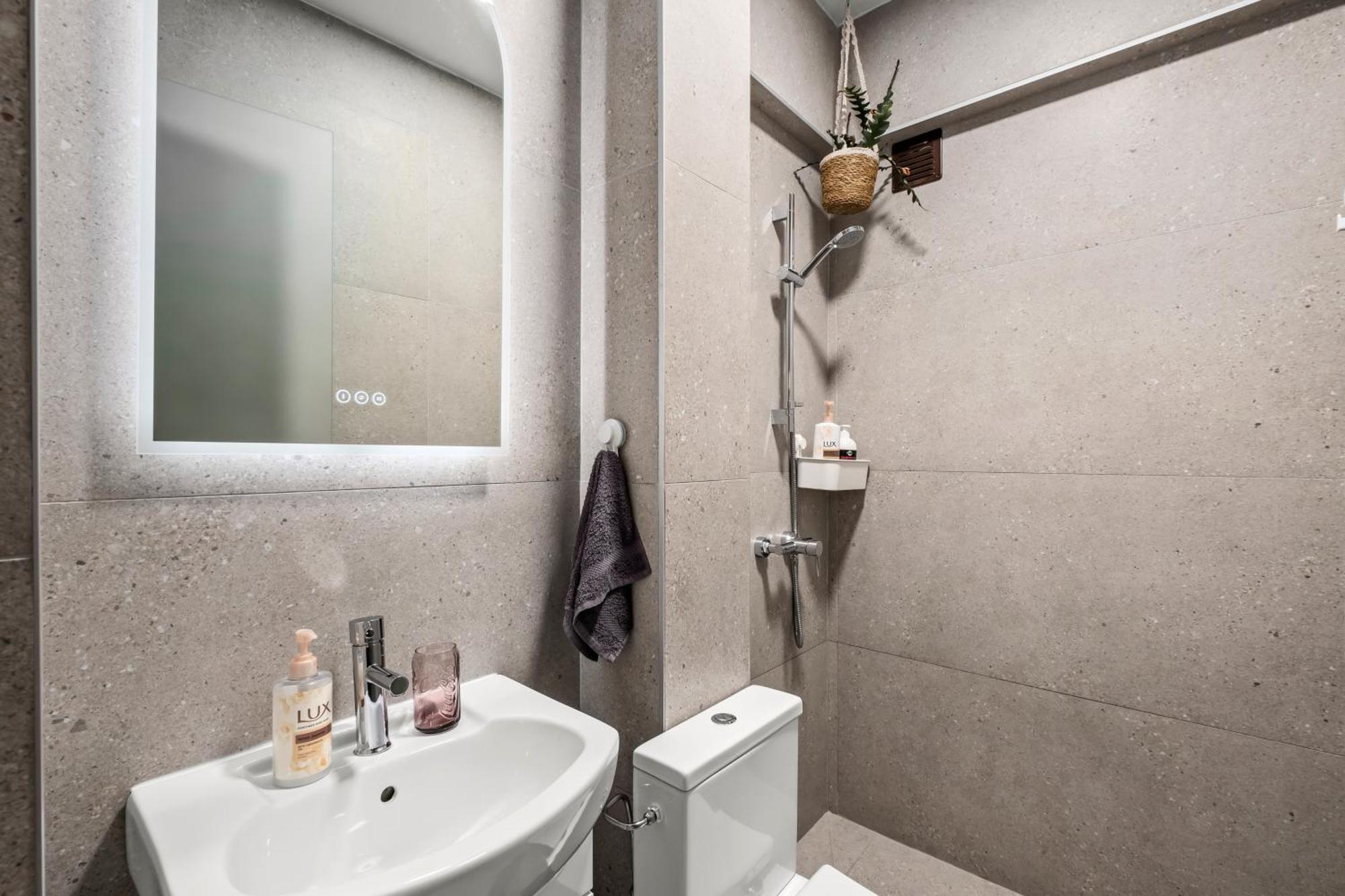 Fat Cow Apartments ลาร์นาคา ภายนอก รูปภาพ