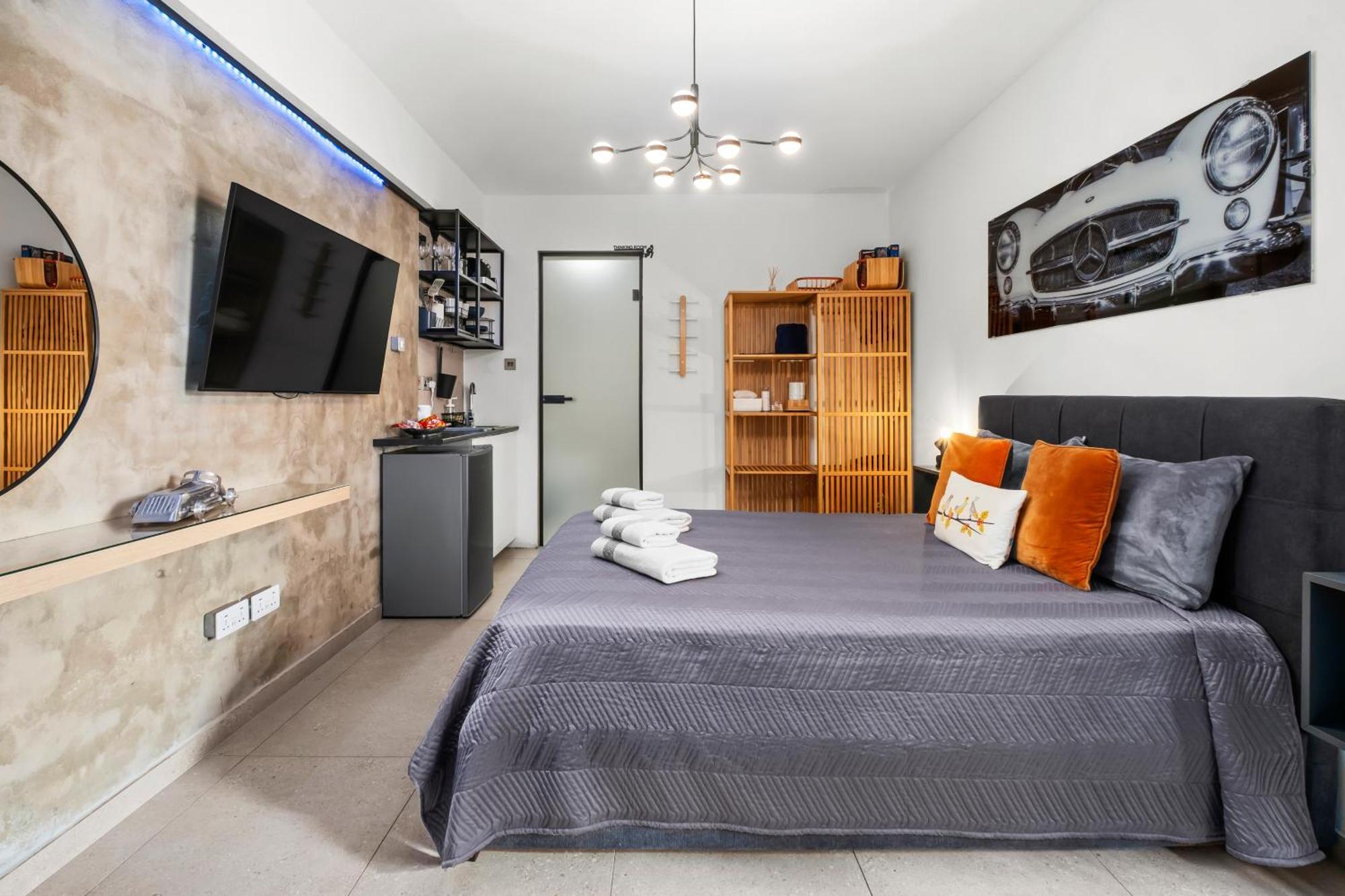 Fat Cow Apartments ลาร์นาคา ภายนอก รูปภาพ